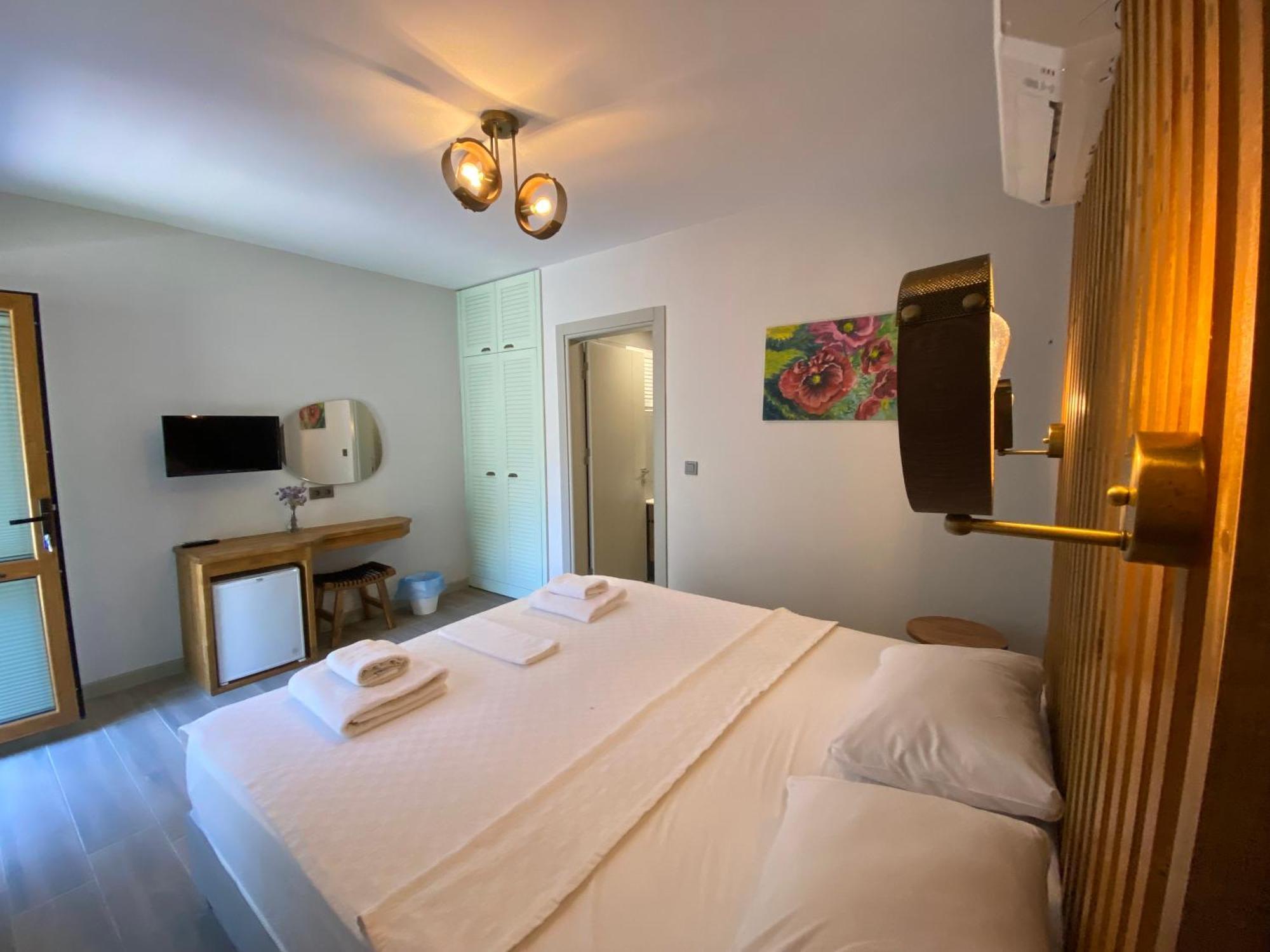 Elyada Otel Ve Bag Evi 8 Yas Ustu Bozcaada Exterior photo