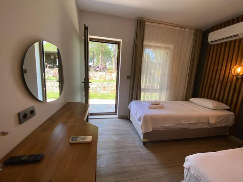 Elyada Otel Ve Bag Evi 8 Yas Ustu Bozcaada Exterior photo
