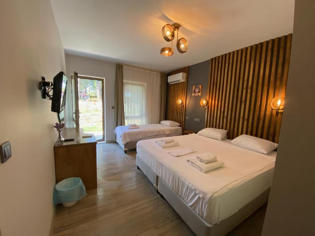 Elyada Otel Ve Bag Evi 8 Yas Ustu Bozcaada Exterior photo